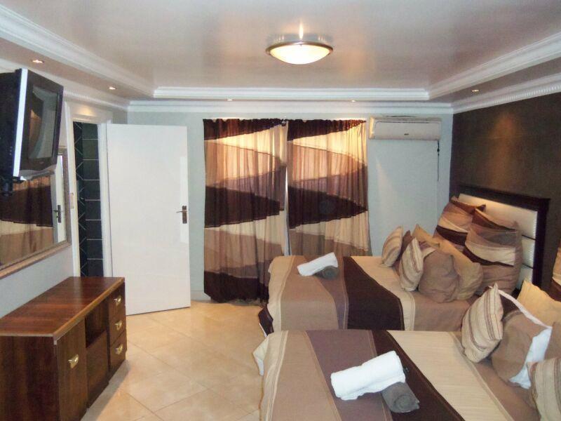 פרטוריה Desert Oasis Lodge מראה חיצוני תמונה